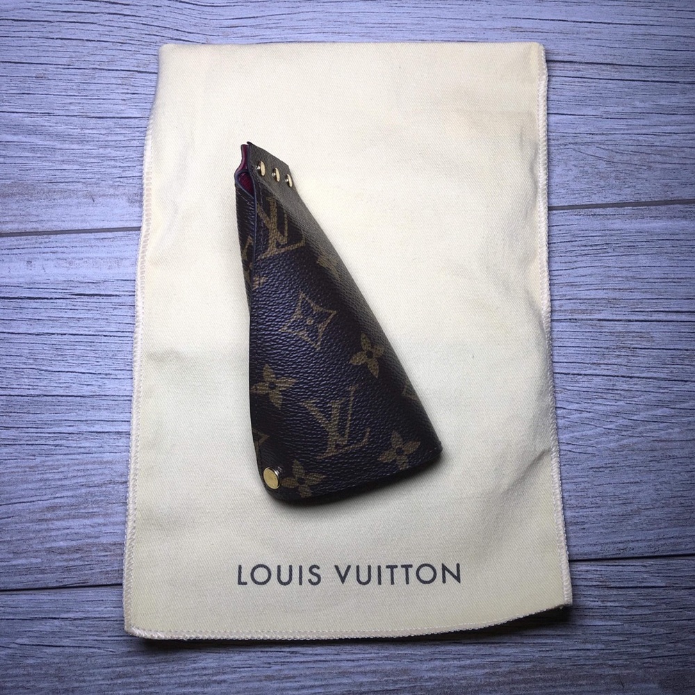 *not for sale* Louis Vuitton key holder Berlingot